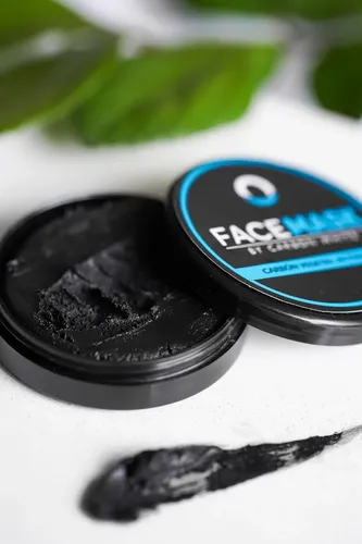 Máscarilla Facial Exfoliante Face Mask Carbon White Activado