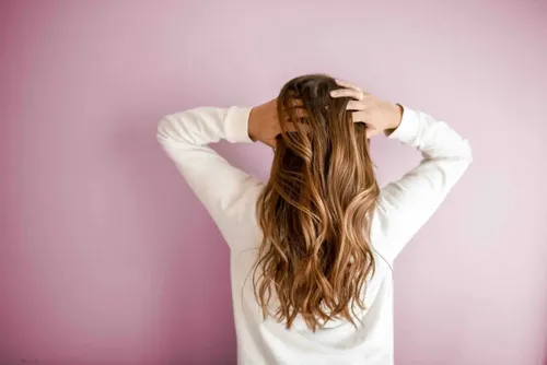 Plancha De Pelo Ga.ma Bella Ceramic Shine Ion Negra