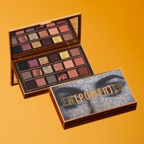 Paleta de Sombras Huda Beauty Empowered con 18 Tonos, de Larga Duración