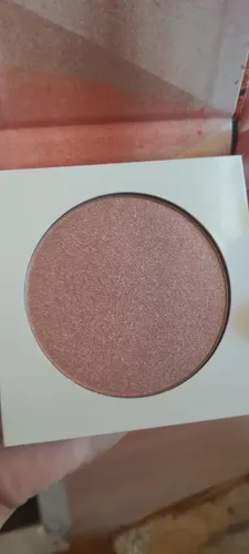 Avon Ultra Color Facial Iluminador Polvo Compacto
