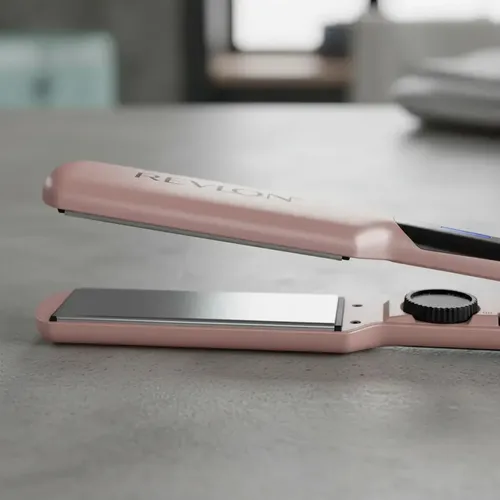 Plancha De Pelo Revlon 220° Placas 4.5 Cm Titanio Rosa