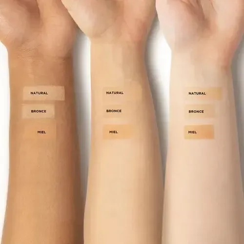 Polvo Compacto Vogue Resist Alta Cobertura 14g Color Natural
