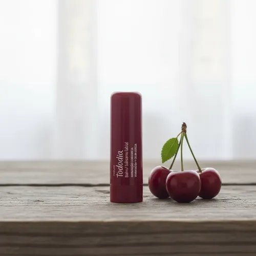 Bálsamo Labial Tododia Cereza Hidratación Con Color 2,7g