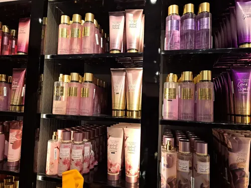 Perfume Shimmer Body Mist Victoria’s Secret Love Spell Floral Spray 250 mL