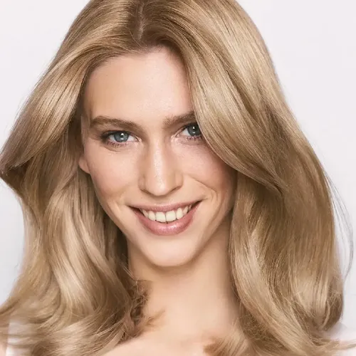 Kit Tintura Permanente L’ Oréal Paris Excellence Creme 8.1 Rubio Claro Ceniza