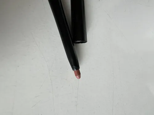 Avon Glimmerstick Delineador Retráctil Para Labios Canela