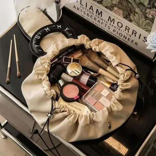 Bolsa De Maquillaje De Viaje Elegante Con Cordón P (bn) Desi Not Specified