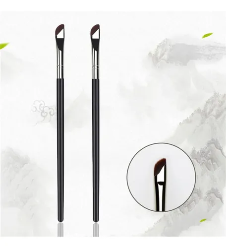 Set De 4 Pinceles De Sombra De Ojos Con Forma De Hoz. B