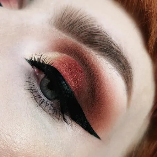 Paleta De Sombras Makeup Revolution Wild Animal 18 Tonos