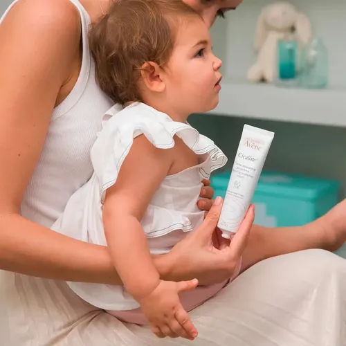 Crema Reparadora protectota Avène Eau Thermale día/noche para piel normal de 40mL