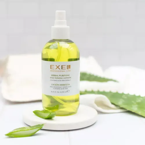 Loción Herbácea con Aloe Vera Exel Basics día/noche para todo tipo de piel de 250mL 15+ años