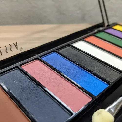Set De Paletas De Sombras Satinadas Y Mate Combo X 3 Palette