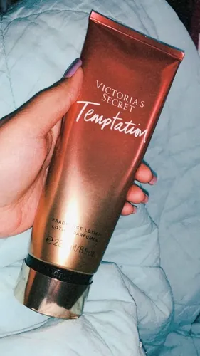 Victoria’s Secret Body Lotion Temptation 236 mL