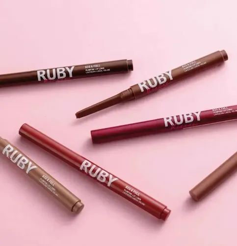 Delineador Labios Retractil Ruby Kisses Plumping Lip Liner Color Nude pink
