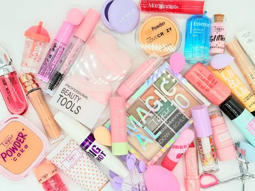 Combo 50 Productos Surtidos De Maquillaje Tejar