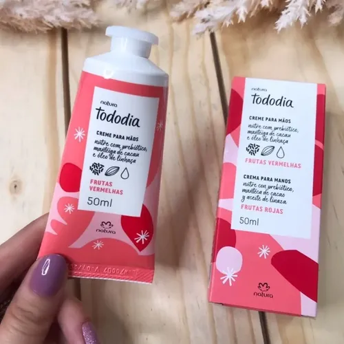 Crema Nutritiva Para Manos Frutas Rojas Natura Tododia 50 Ml