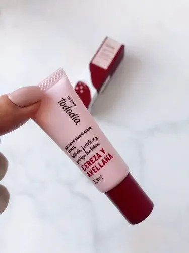 Hidratante Labial Cereza Y Avellana Natura Tododia
