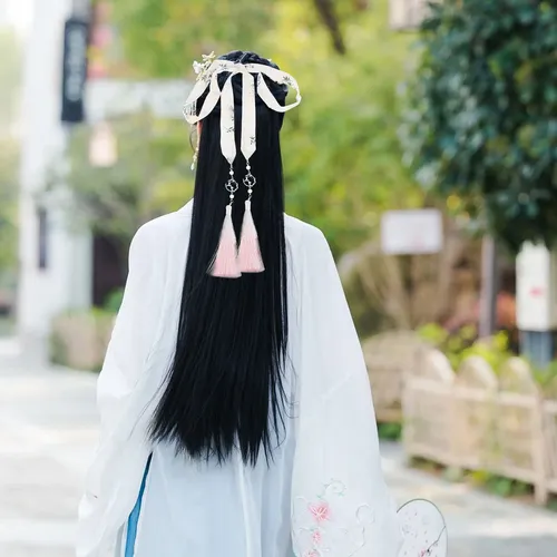 Accesorio Para Cabello Con Cinta Estampada Y Borla