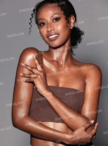 Sheglam Loción Iluminador Corporal Resaltador De Bronceado Athena