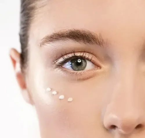 Contorno De Ojos Con Extracto De Caviar Carthage Momento de aplicación Día/Noche Tipo de piel Todo tipo de piel