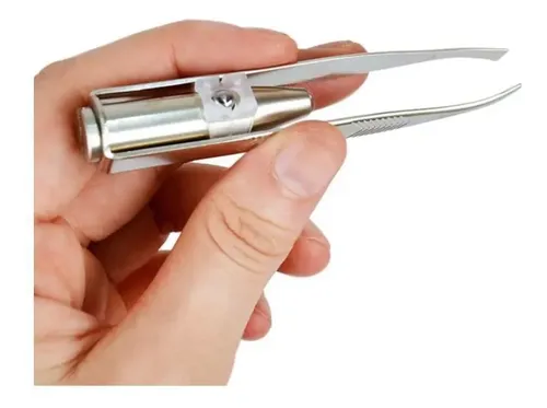 Pinza con luz LED para afeitarse las cejas, color plateado