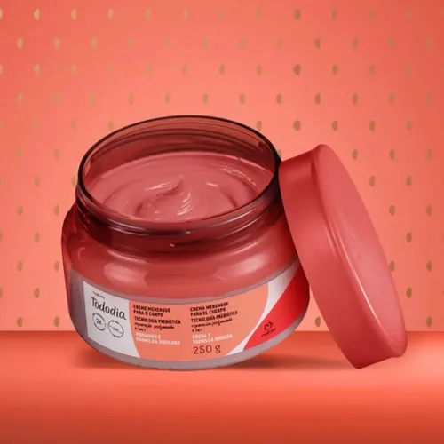 Crema Merengue Para El Cuerpo Fresa Y Vainilla Dorada Natura