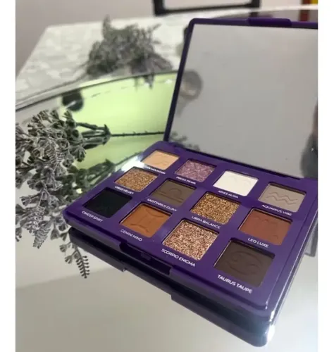 Paleta De Sombras De Ojos Astral Essence Ruby Rose Original