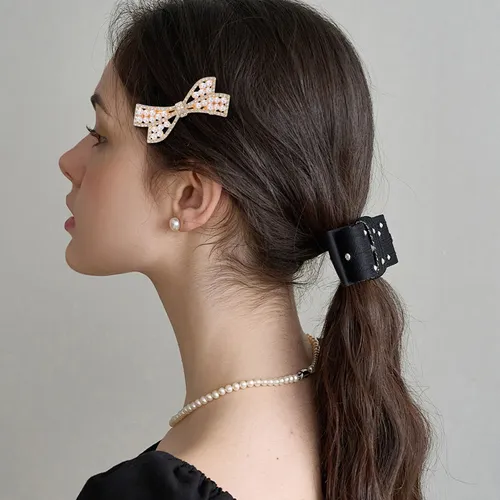 2 Pinzas Para El Pelo Con Diamantes De Imitación: Broches Br