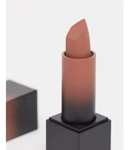 Labial Cremoso Mate De Huda Beauty- Larga Duracion Color Board Meeting
