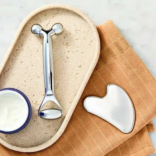 Set Masajeador Facial Equate Gua Sha Y Roller 2 Piezas