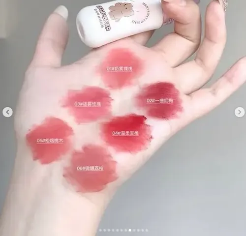 Gege Bear Labial Mate Terciopelo Milk Velvet Botellita