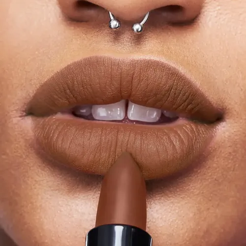 Avon Labial Ultra Matte Fps 15 3.6g Acabado Mate Color Marvelous Mocha