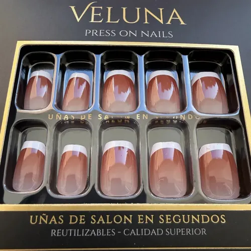 VELUNA Uñas Press On Francesitas Varios Diseños Reutilizables – Cuadrada Nude Caramelo