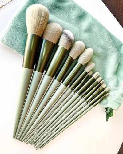 Set Brochas Maquillaje Jessamy 13 Piezas Verde Sintéticas Estuche