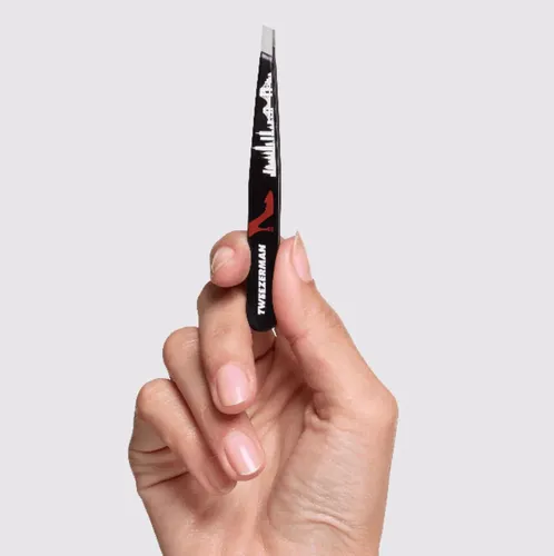 Pinza Para Cejas Inclinadas Tweezerman Devil Wears Prada 2