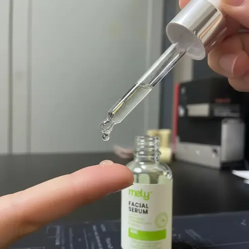 Serum Facial Con Ácido Hialurónico/colageno/vitamina C Mely Acneica Día/noche