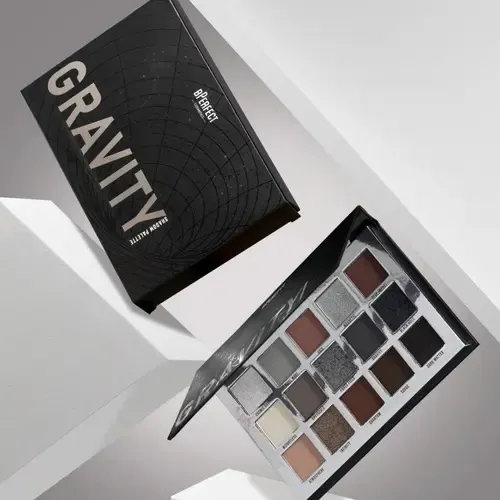 Paleta de Sombras BPerfect Cosmetics Gravity con 15 Tonos Grises Mate y Brillante