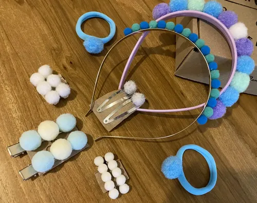 Amawa Vinchas Colitas Hebillas Pompones Pelo Niña C Caja Color 327