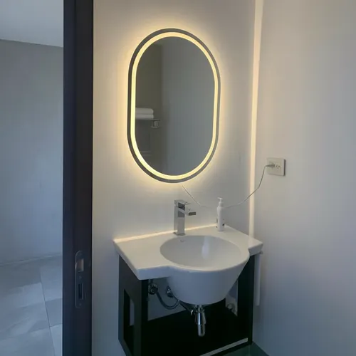 Espejo Ovalado De Baño Con Luz Led Moderno