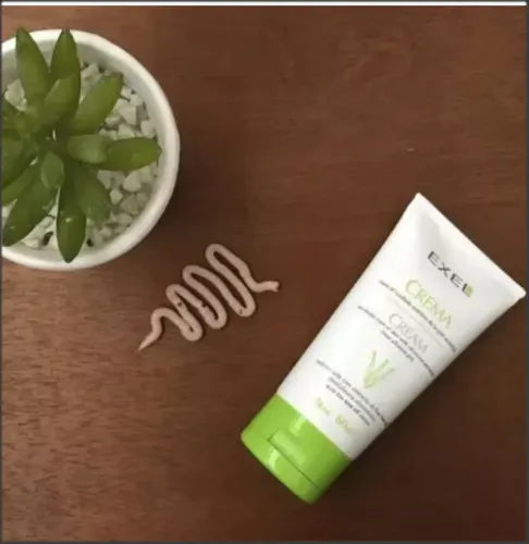 Crema Para Pieles Acneicas Exel Con Extracto Tea Tree Oil