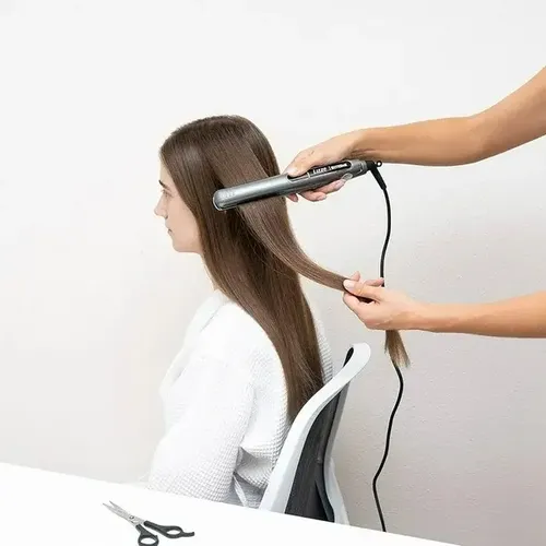 Plancha De Pelo Lizze Extreme 250°c Nano Titanio Led 6c