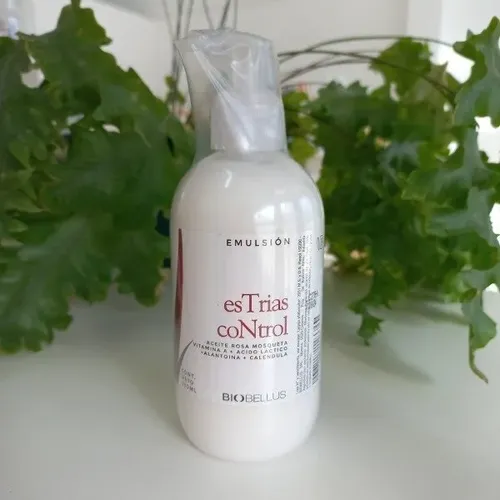 Emulsion Estrías Control Corporal Biobellus X 230ml