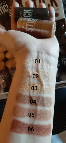 Corrector Pink 21 Stick Contour & Concealer Tono 03 de Larga Duración