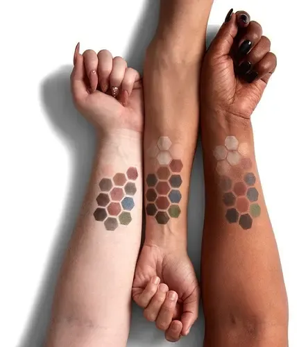 Paleta De Sombras Multitono Ultimate Shadow Palette Nyx Color De La Sombra Smokey & Highlight