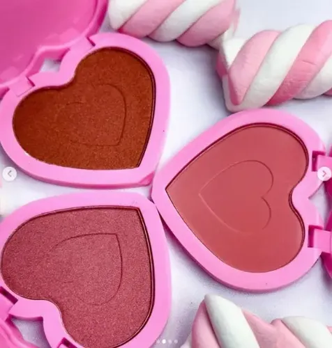 Blush Compacto Corazon Dopamine Mate O Satinado Ruby Rose