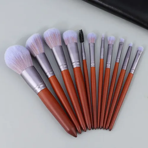 Set De 11 Brochas De Sombras Suaves Con Estuche