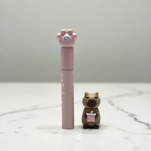 Set Maquillaje Capibara Paleta Sombras Gloss Perfume Peluche