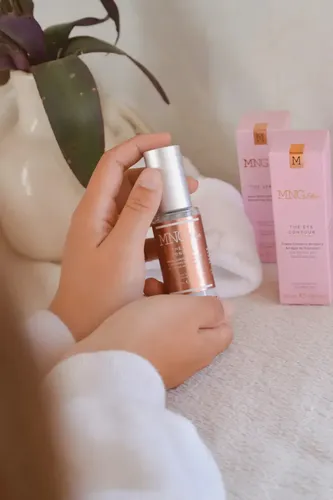 Crema Contorno De Ojos Antiage Antiarrugas Hidratante MNG Skin Todo Tipo De Piel Noche