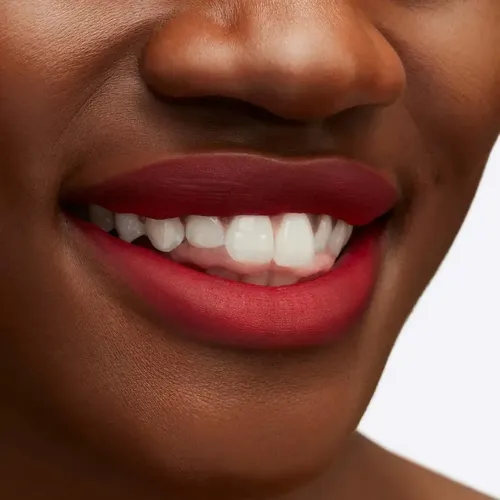 Labial Mac Powder Kiss Liquid Lipcolour Color 975 Ruby Boo