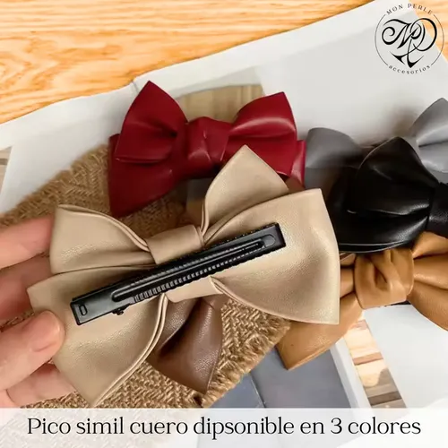 Moño Pelo Simil Cuero Pico Hebilla Accesorios Color Rojo
